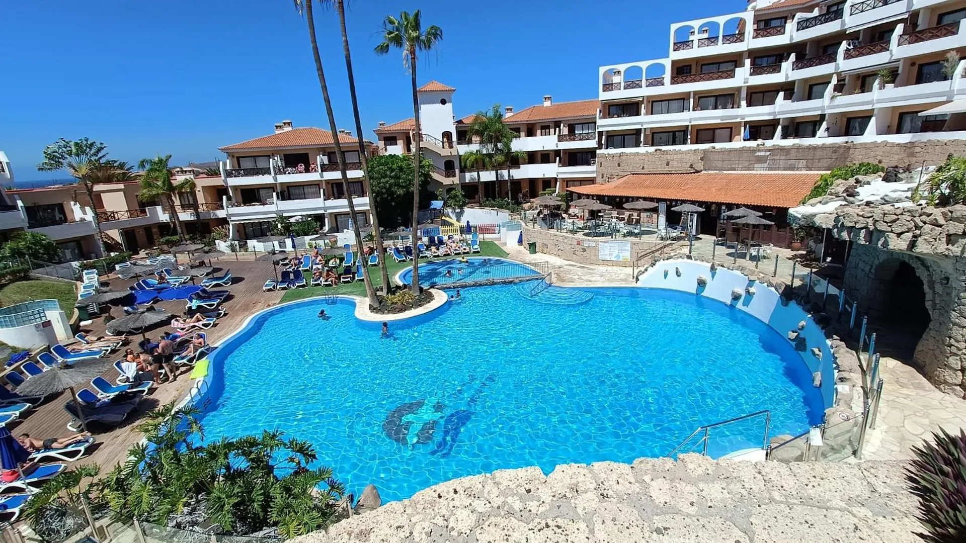 Wonderful Apartment With Pool And Wi-Fi location
